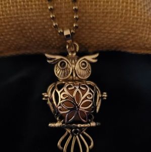 "Night Owl" Aromatherapy Chain & Pendant